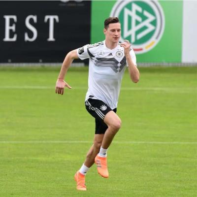 ˹գJulian Draxler